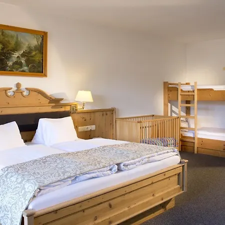 Wiesenegg Hotel 3*