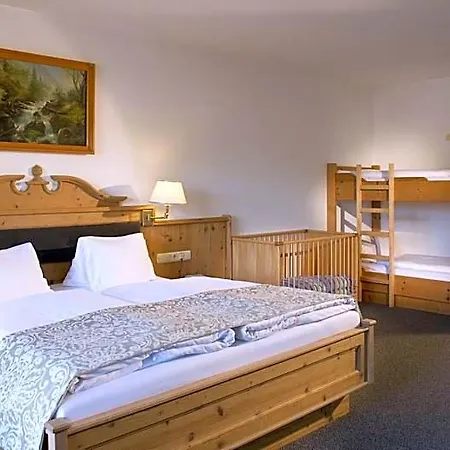 Hotel Wiesenegg 3*